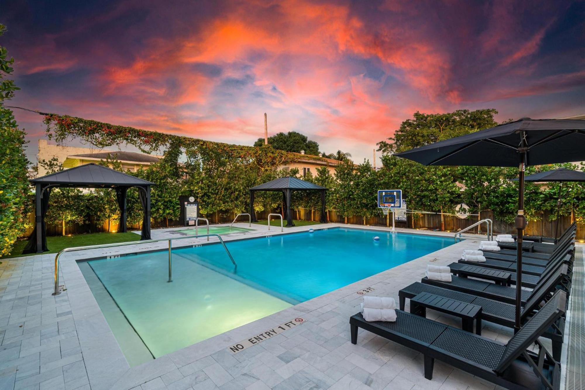 Lux Retreat By Renzzi Apartman Miami Kültér fotó
