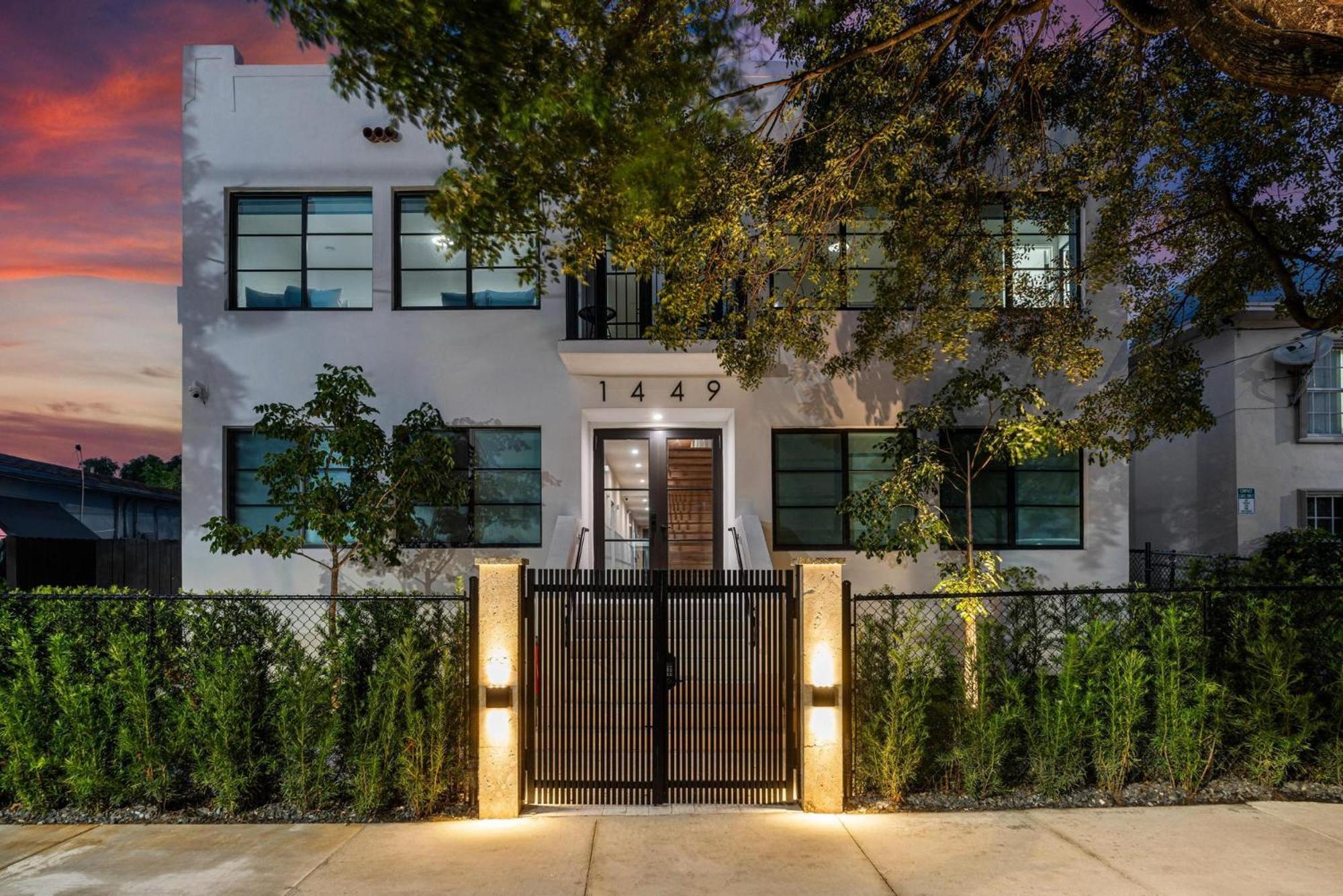 Lux Retreat By Renzzi Apartman Miami Kültér fotó
