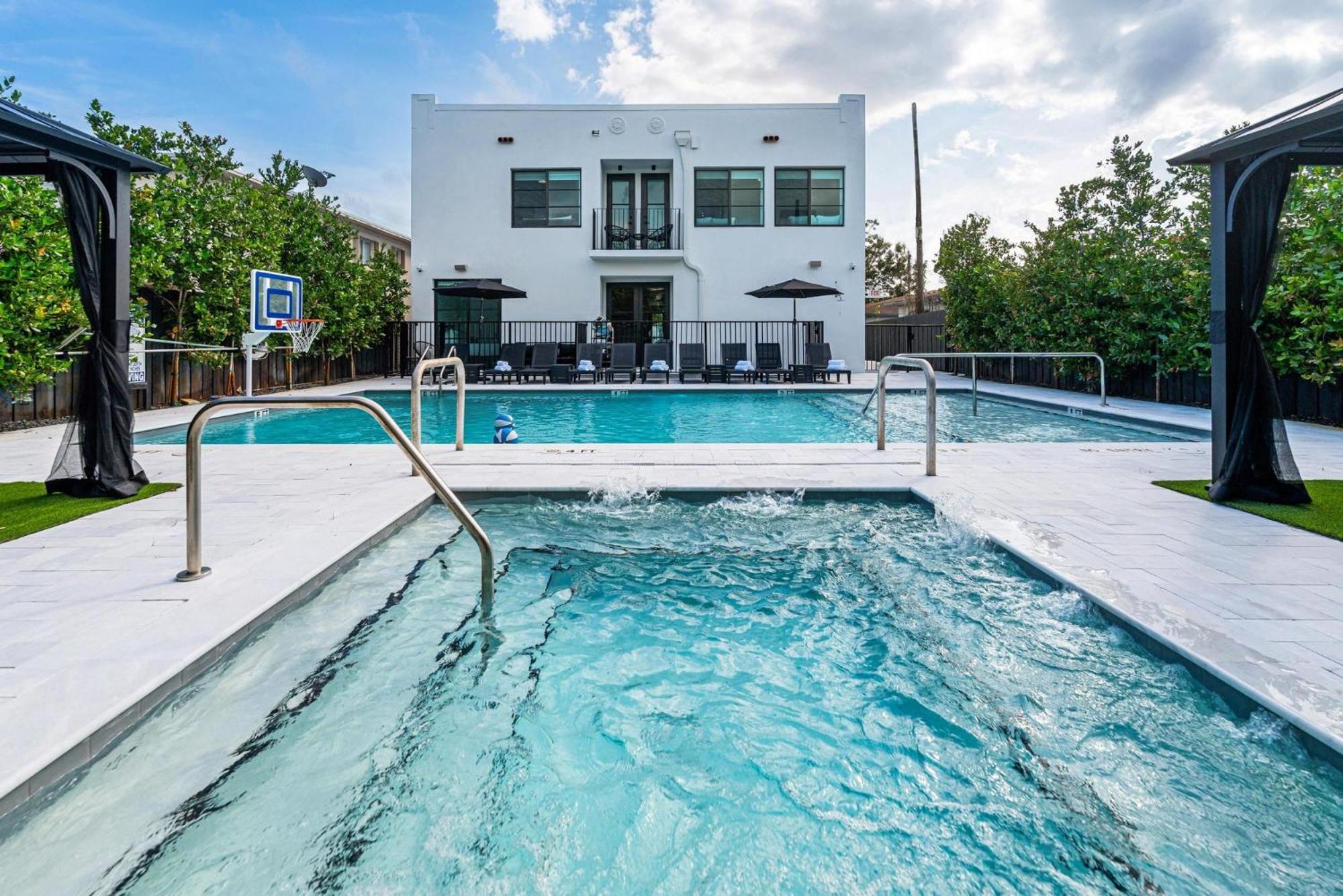 Lux Retreat By Renzzi Apartman Miami Kültér fotó